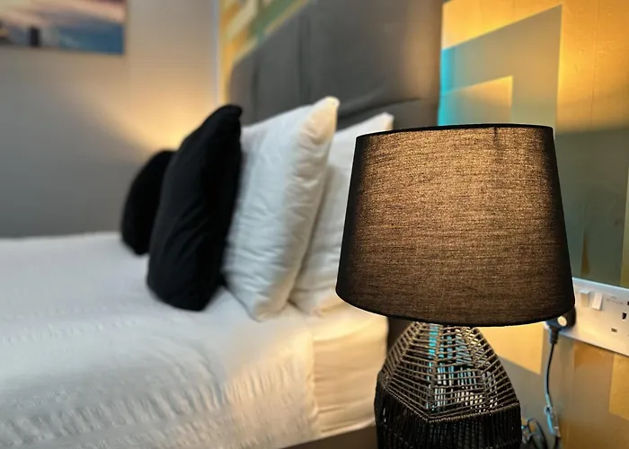 Mansa Bradford (West Yorkshire)